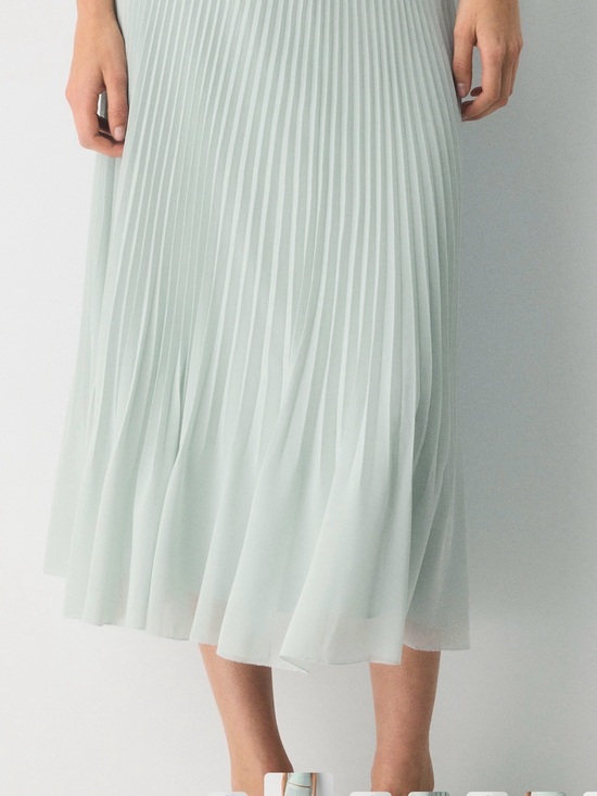 Wilfred Dresses & Skirts - Brand New with Tags Wilfred Pleated Midi Skirt in Sage Green